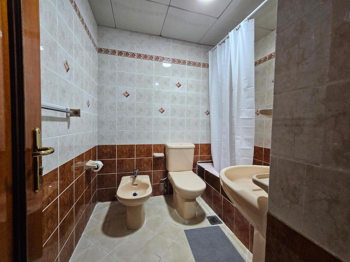 Oasis Hostel Αμπού Ντάμπι Εξωτερικό φωτογραφία
