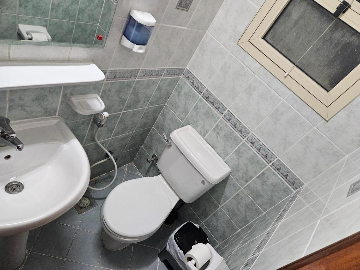 Oasis Hostel Αμπού Ντάμπι Εξωτερικό φωτογραφία