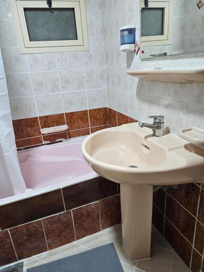 Oasis Hostel Αμπού Ντάμπι Εξωτερικό φωτογραφία
